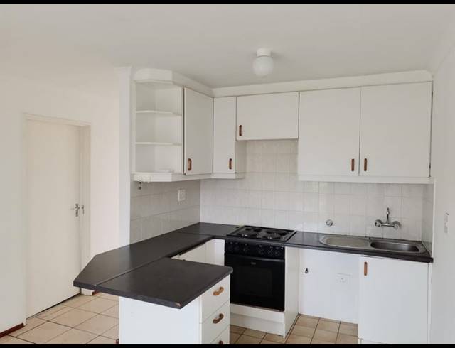 2 BEDROOM PROPERTY TO RENT IN OAKGLEN